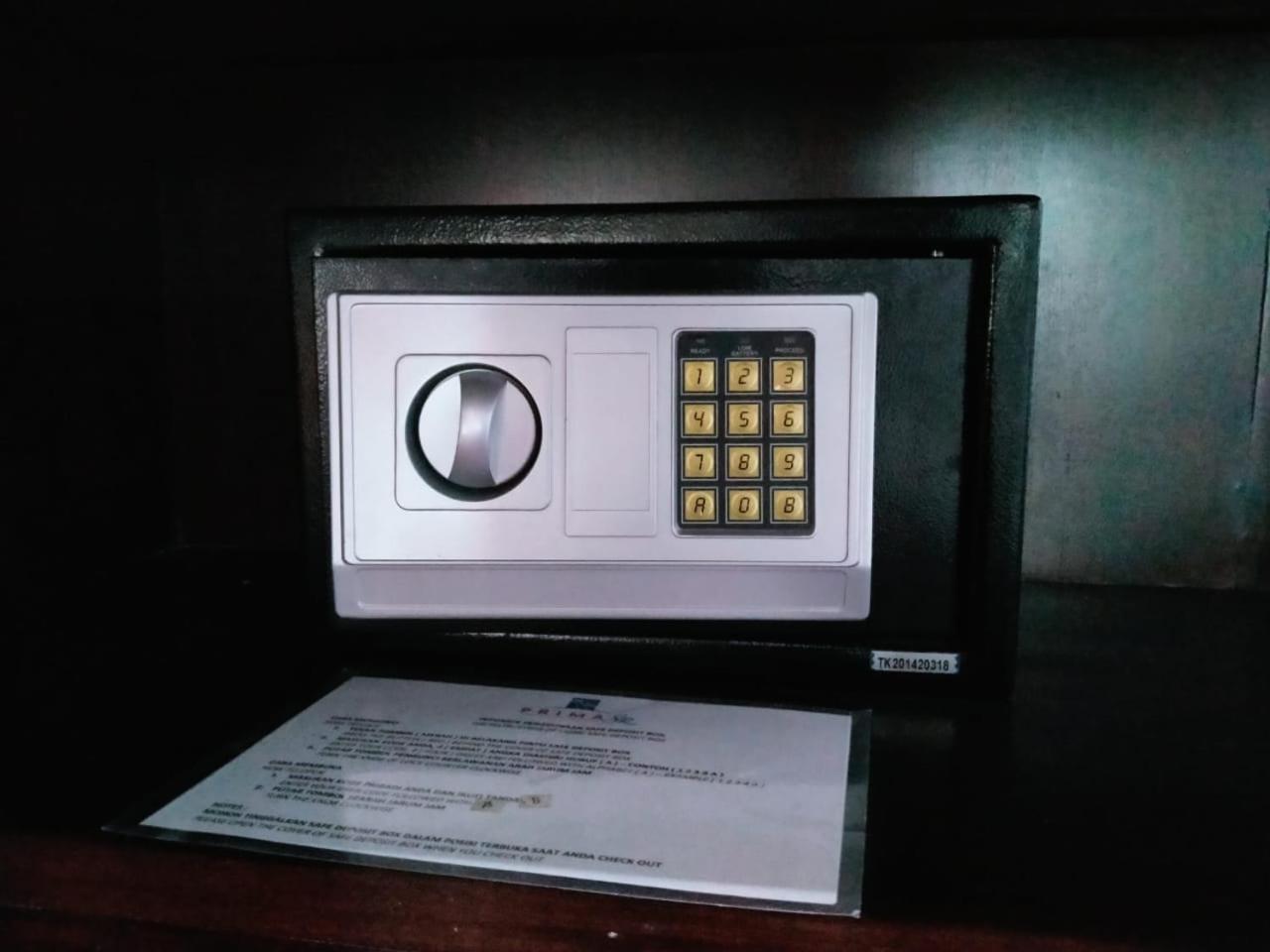 Prima Sr Hotel & Convention Yogyakarta Sleman  Eksteriør billede