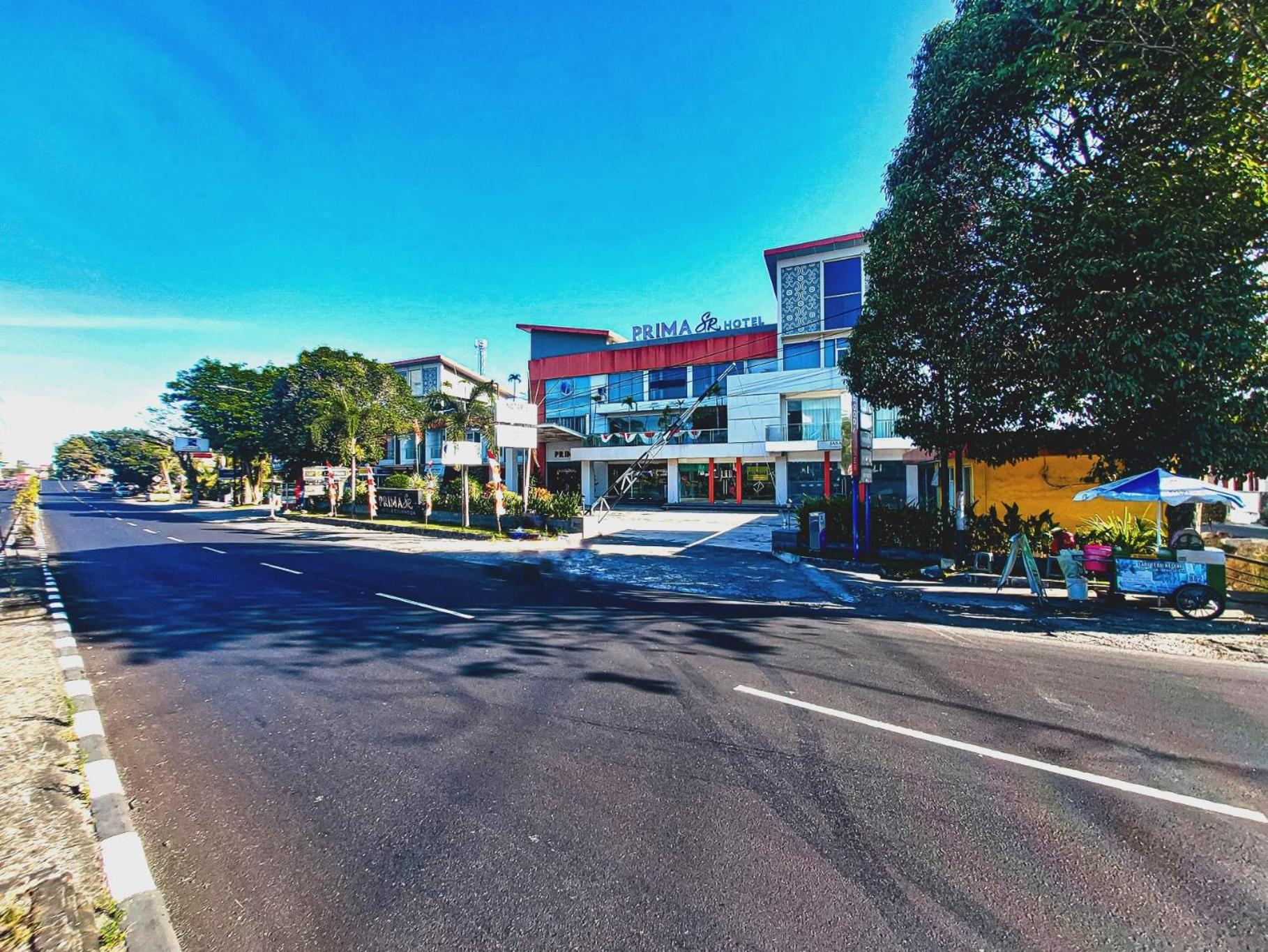 Prima Sr Hotel & Convention Yogyakarta Sleman  Eksteriør billede