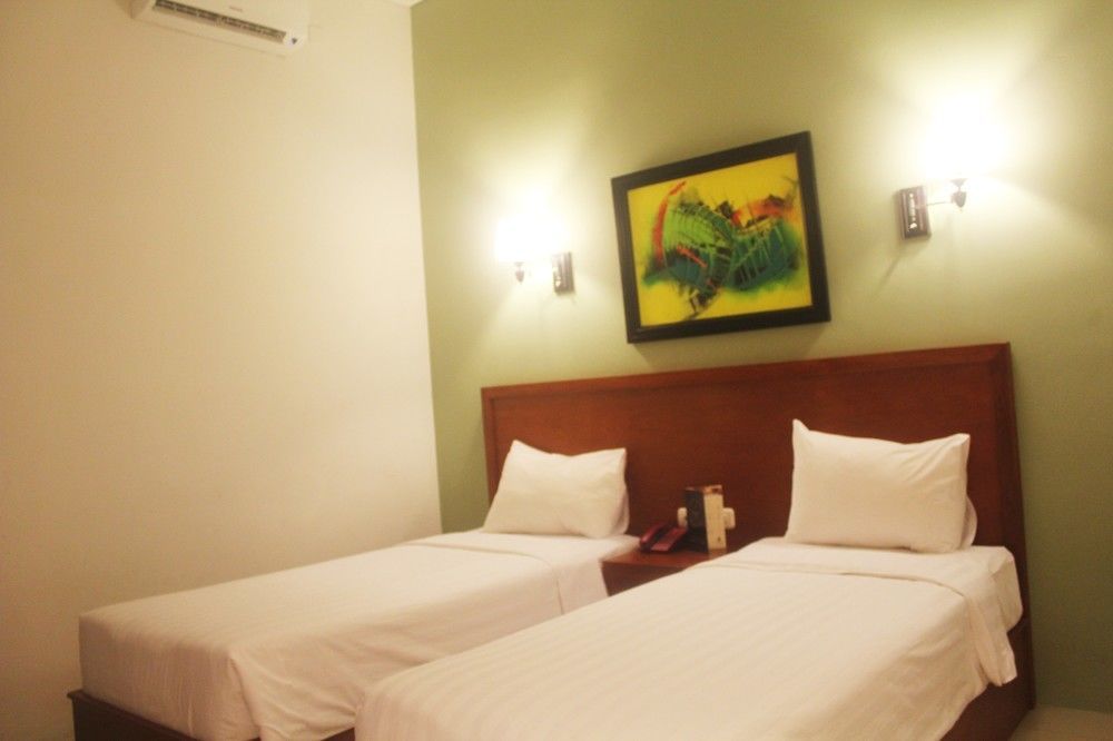 Prima Sr Hotel & Convention Yogyakarta Sleman  Eksteriør billede