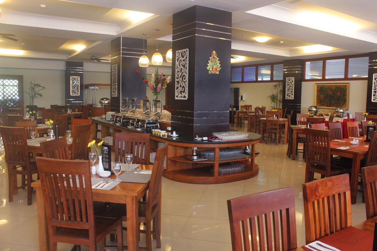 Prima Sr Hotel & Convention Yogyakarta Sleman  Eksteriør billede